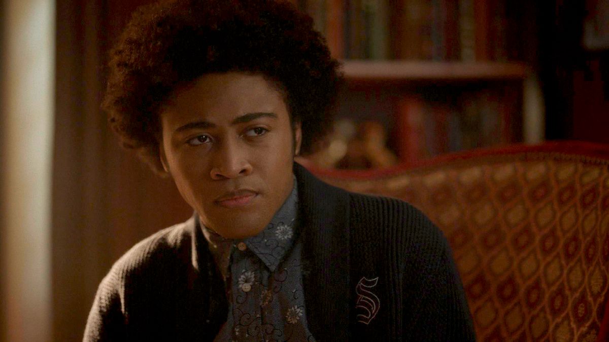 Legacies: [SPOILER] Plays the Hero & It May Be Their Downfall