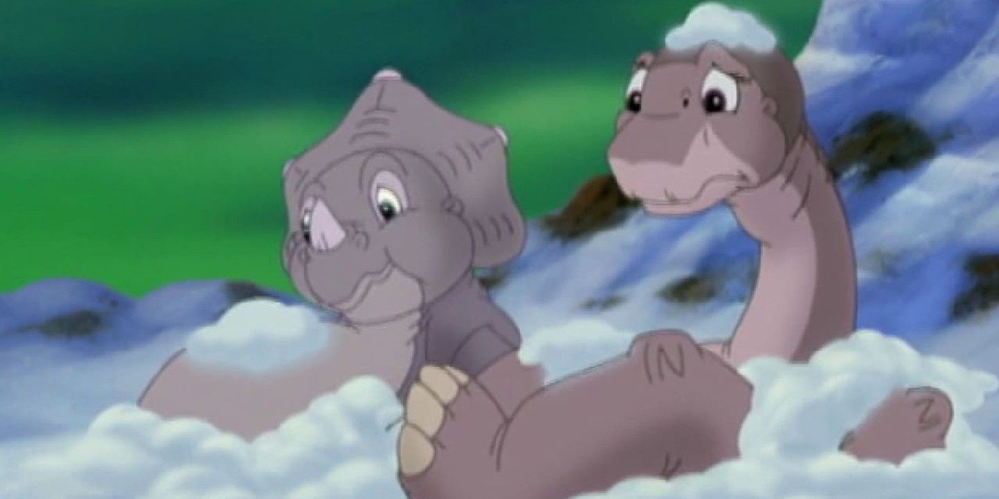 Littlefoot and Cera lyingin the snow in The Big Freeze