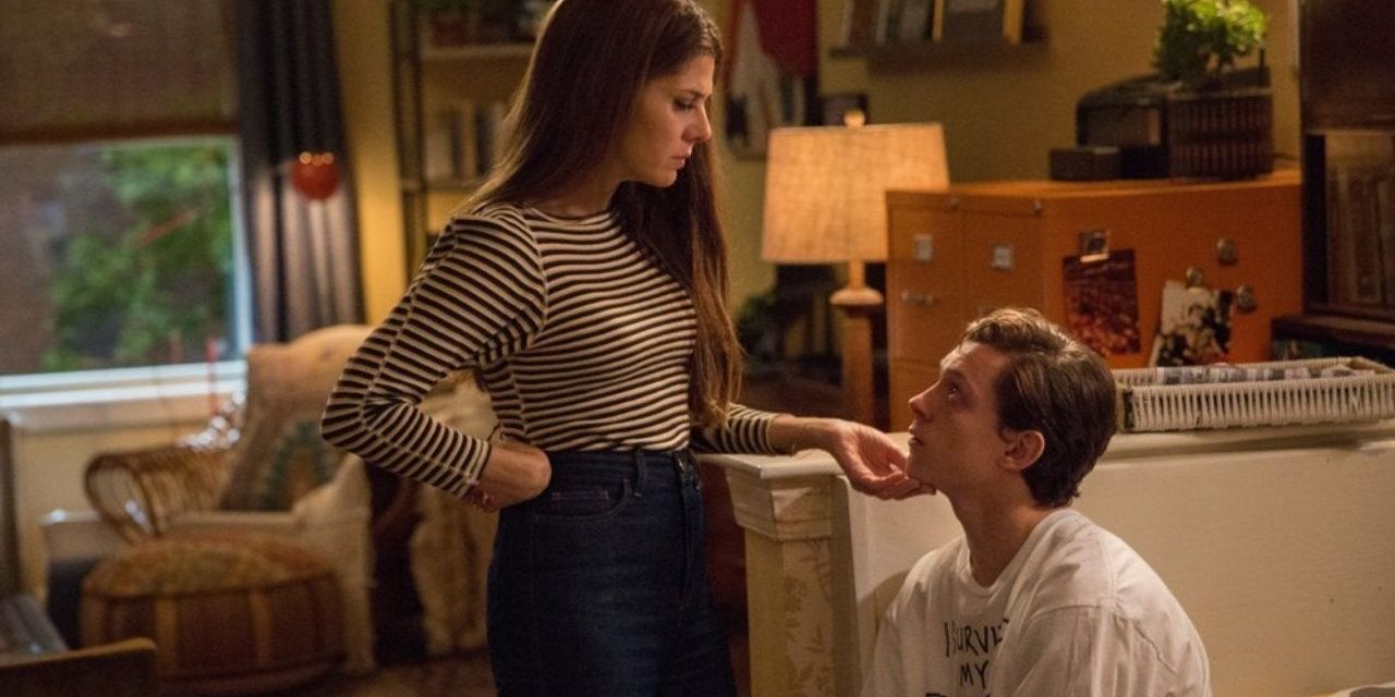 Aunt May talks to Peter in Spider-Man: Homecoming