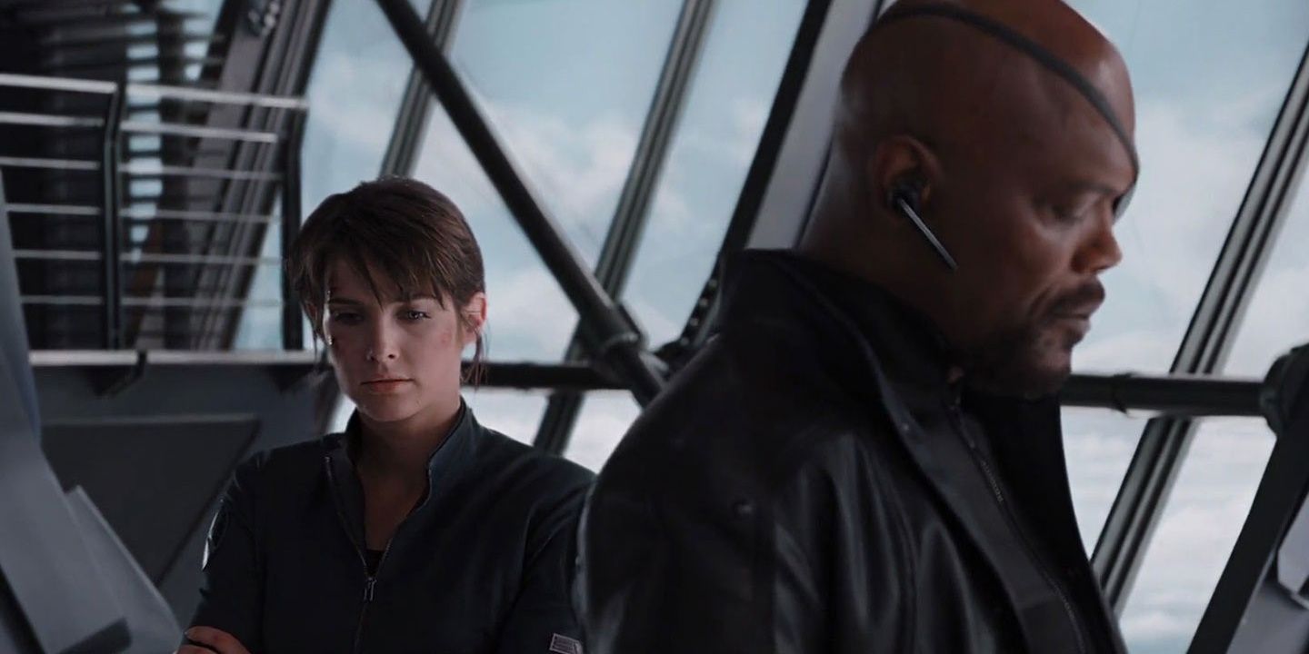 nick fury maria hill in the avengers Cropped