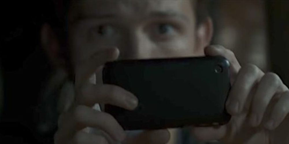 peter-parker- camera in homecoming Cropped (1)