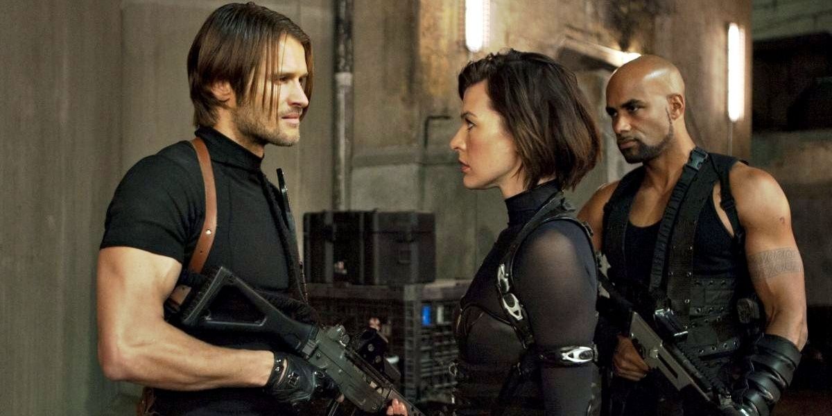 Leon Kennedy and Alice in Resident Evil: Retribution