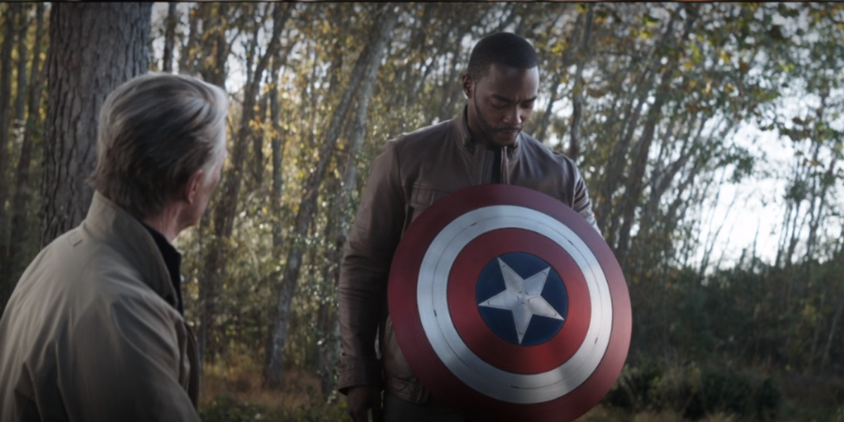 Captain America give his shield to Sam