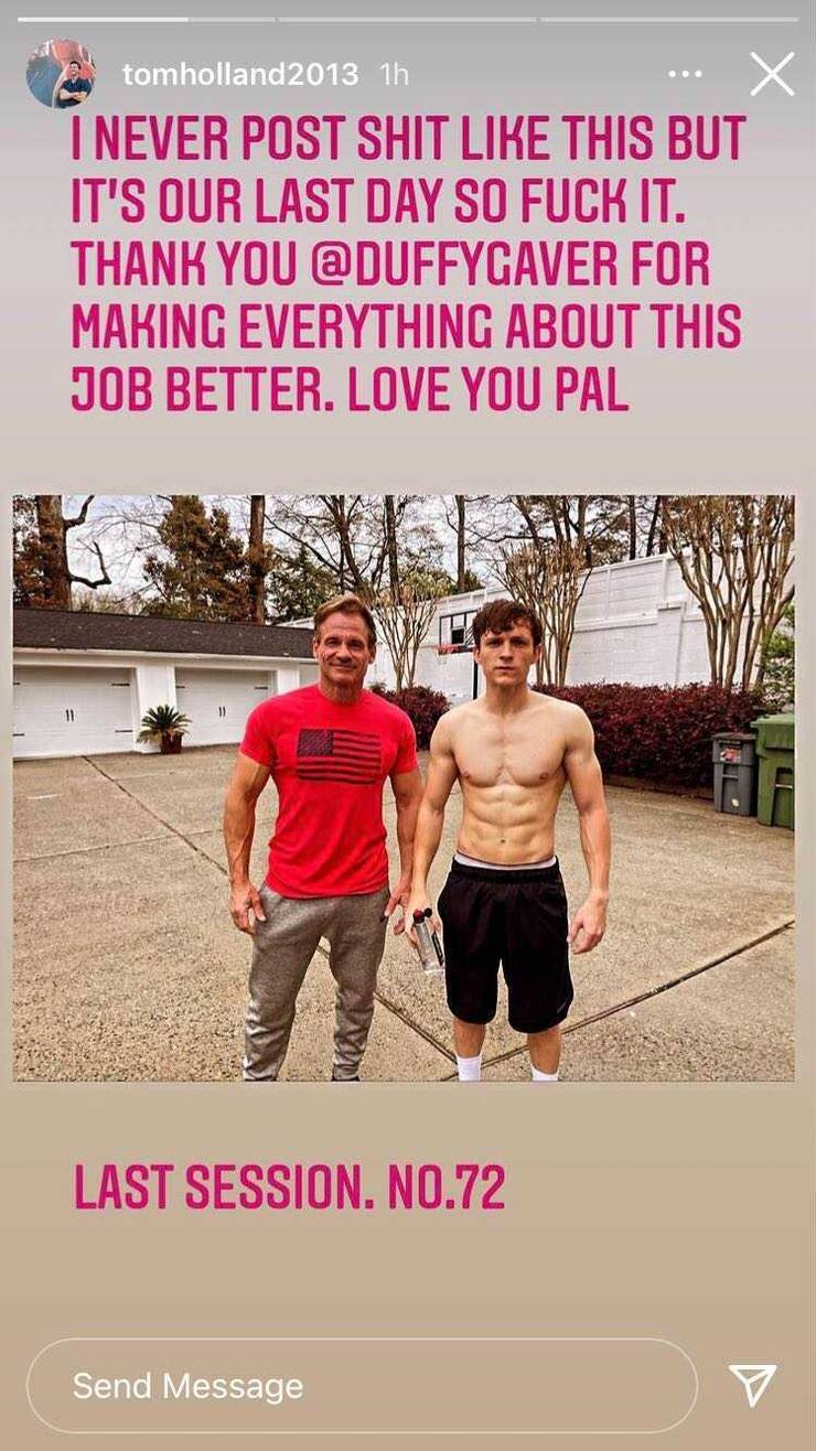 A Spider-Man: No Way Home portékája is Andrew Garfield visszatérésére utalt 12 Spider Man No Way Home Done Filming.jpg?q=50&fit=crop&w=740&h=1316&dpr=1