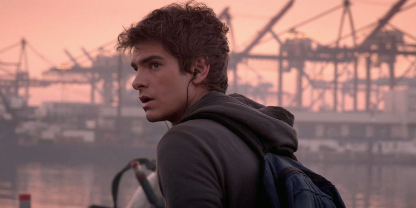 andrew-garfield-as-peter-parker-in-the-amazing Cropped