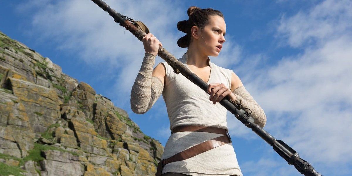 Rey Ready To Fight With Her Staff