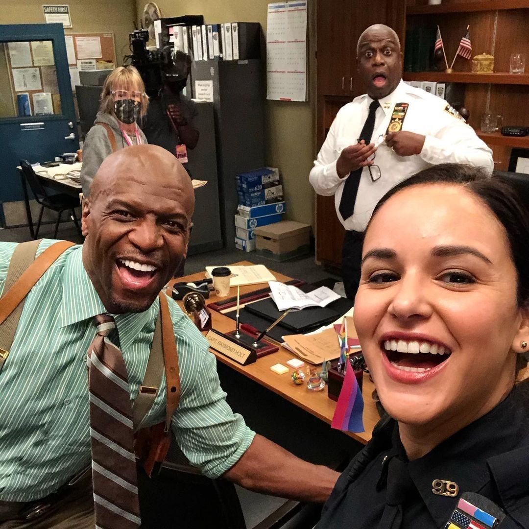 Brooklyn Nine-Nine Celebrates Final Season's Start with BTS Photo - When Is The Brooklyn Nine Nine Season Finale