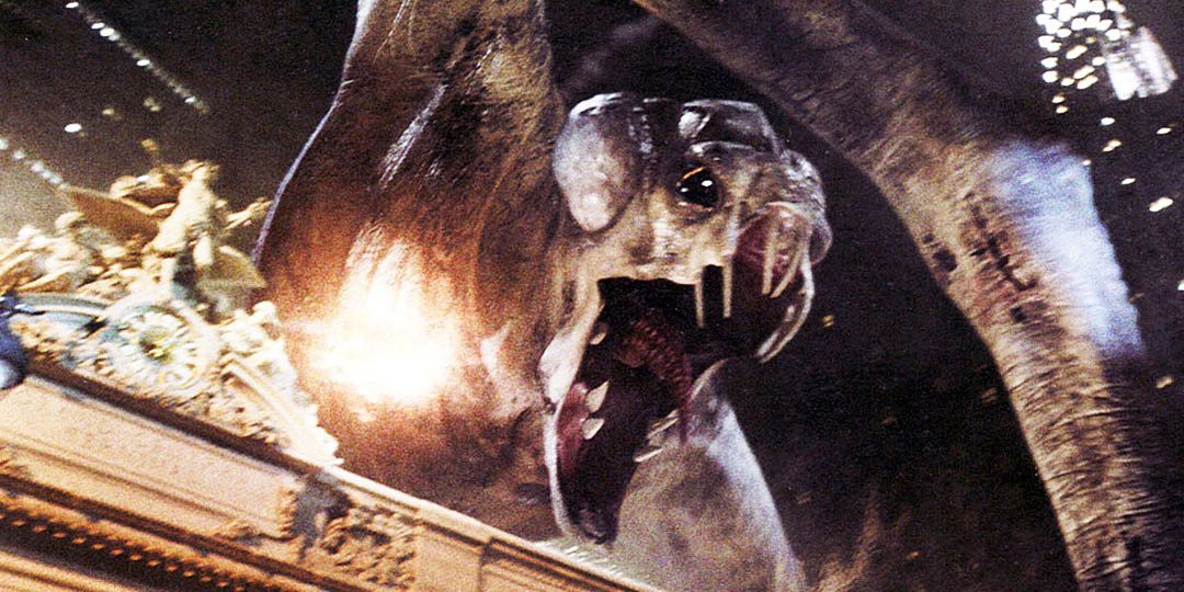 Kaiju monster Attacks in Cloverfield.