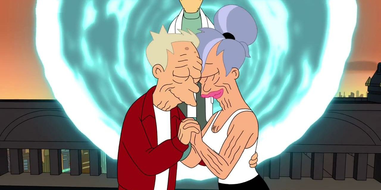 Old Fry &amp; Leela embracing before entering the Professor's time portal to reset the series