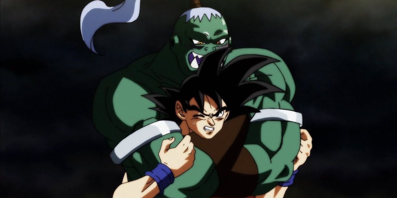 Nink coloca Goku em um estrangulamento no Torneio de Poder em Dragon Ball Super