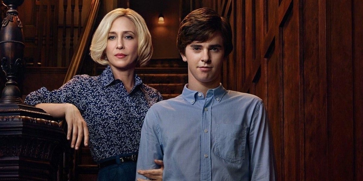 Bates Motel's Modern Setting Says a Lot About Norman