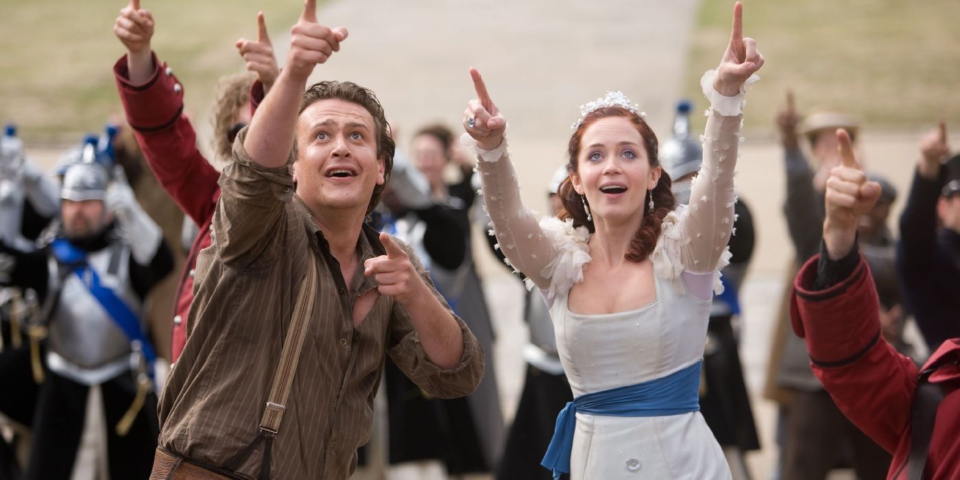 Emily-Blunt-Forced-To-Star-In-Gulliver's-Travels-header