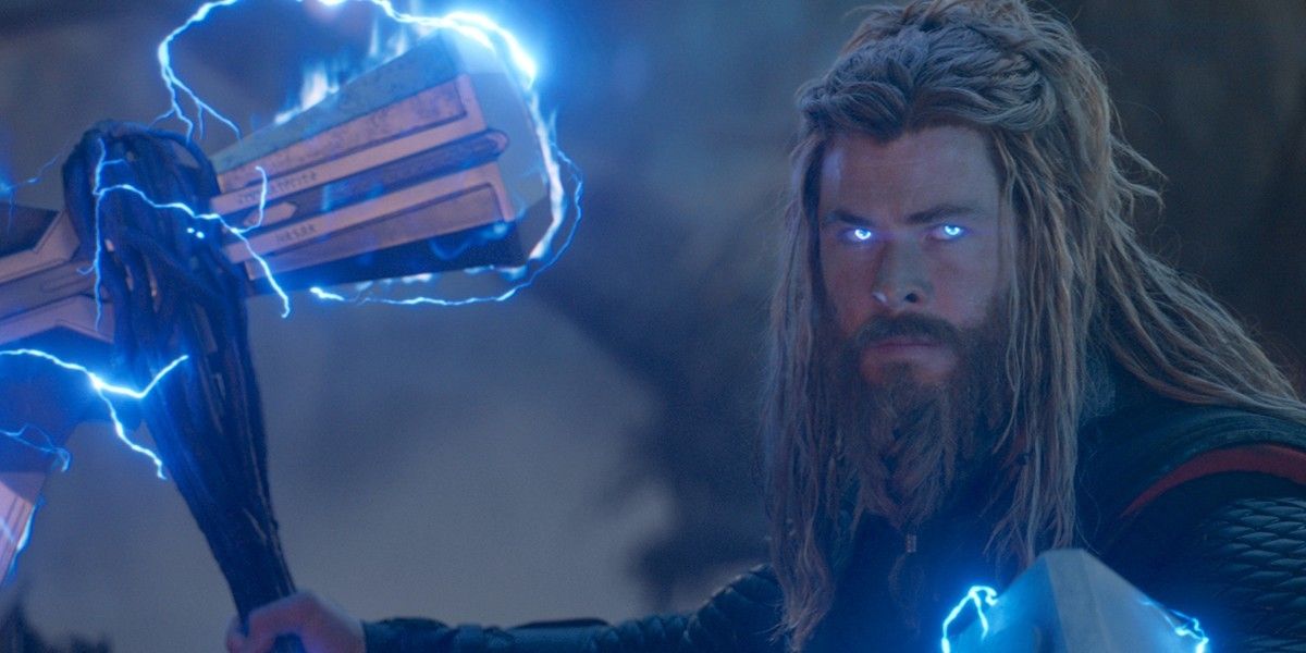 Thor using Stormbreaker