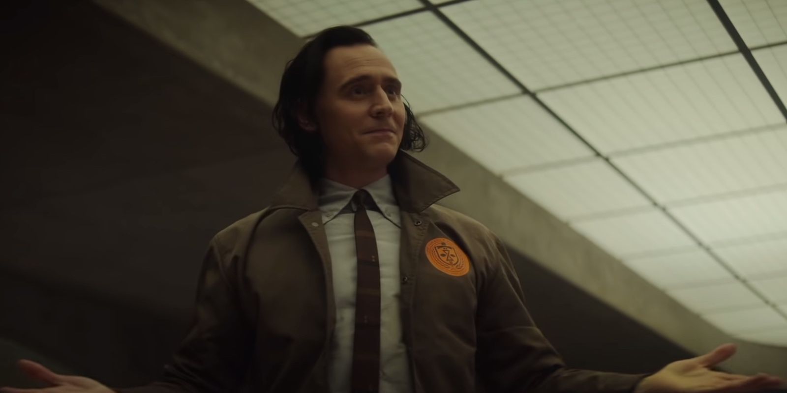 Loki in a TVA suit.