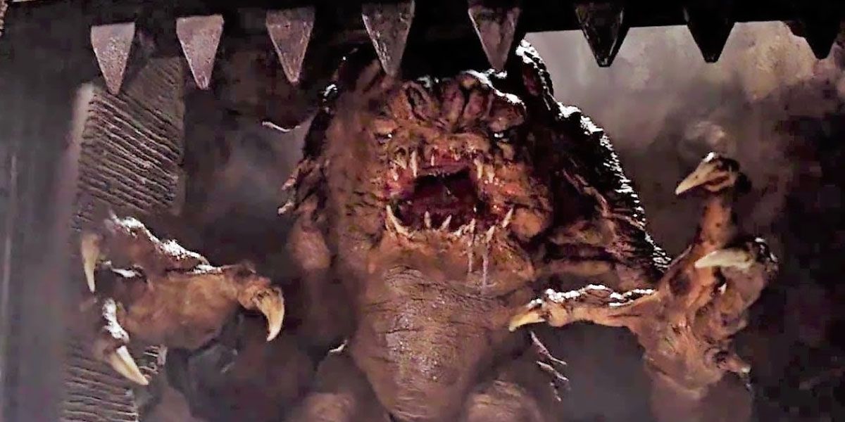 The Rancor about to be crushed by a gate in Star Wars Episode 6: Return of the Jedi