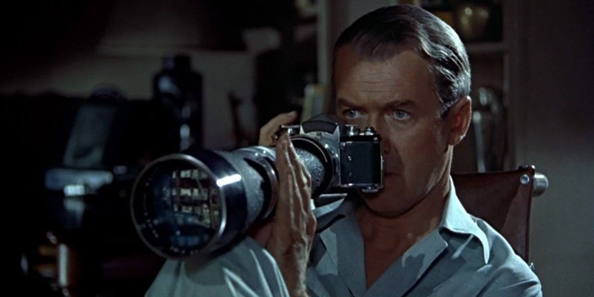 rear window l.b. jefferies peering through camera