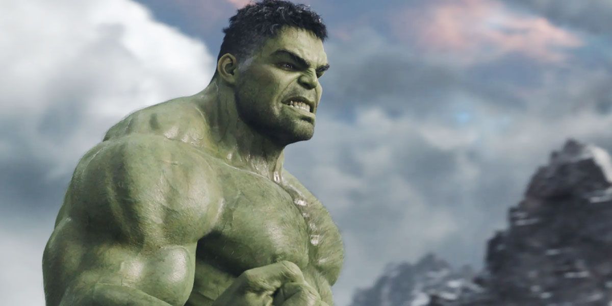 Hulk grimaces and raises a fist