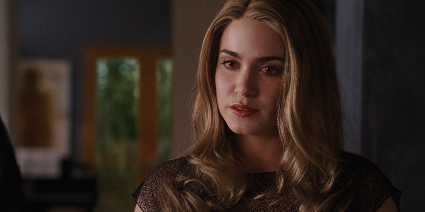 Nikki Reed as Rosalie in Twilight with her head tilted in thought