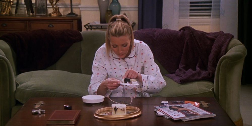 Phoebe Buffay In Her Grandmothers Apartment