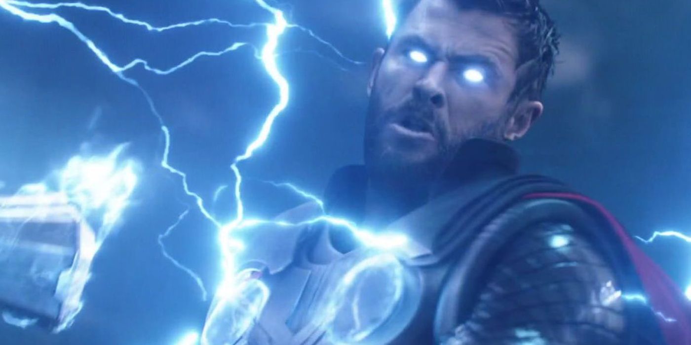 Thor using his lightning in Avengers: Infinity War