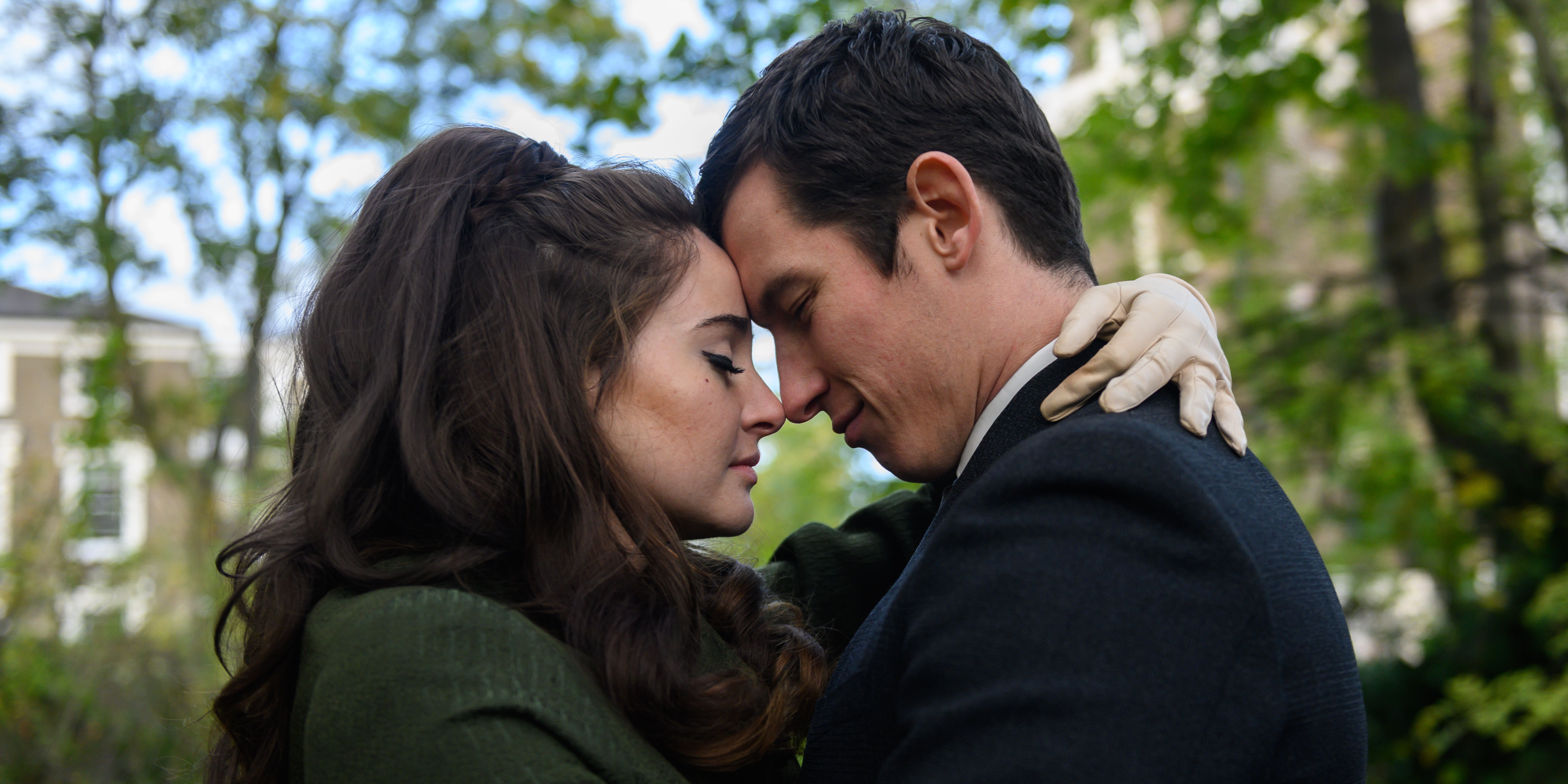 Shailene Woodley and Callum Turner in The Last Letter From Your Lover