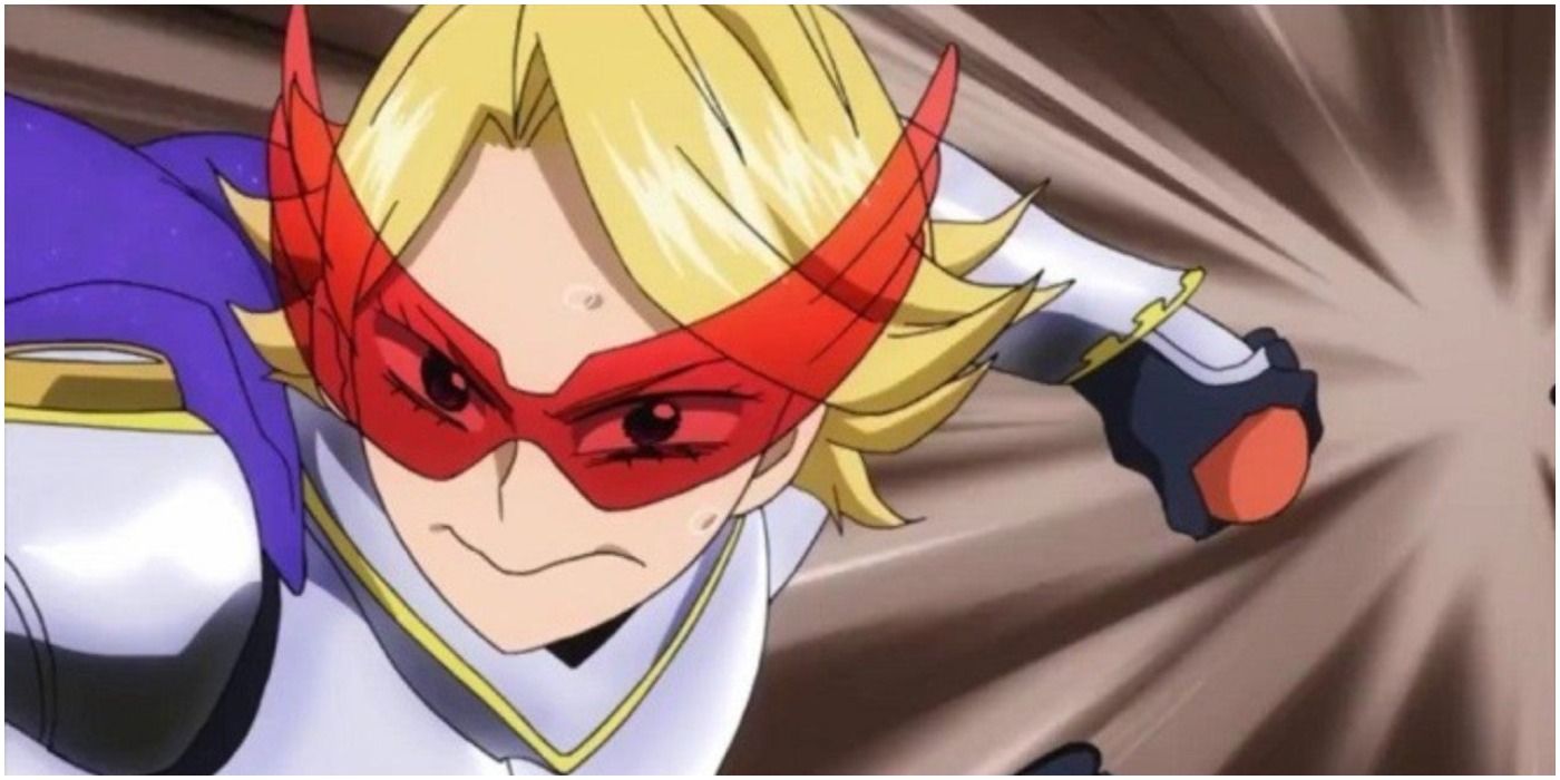 Aoyama looks determined and goes for an attack