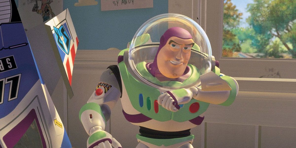 Buzz tries to contact Star Command