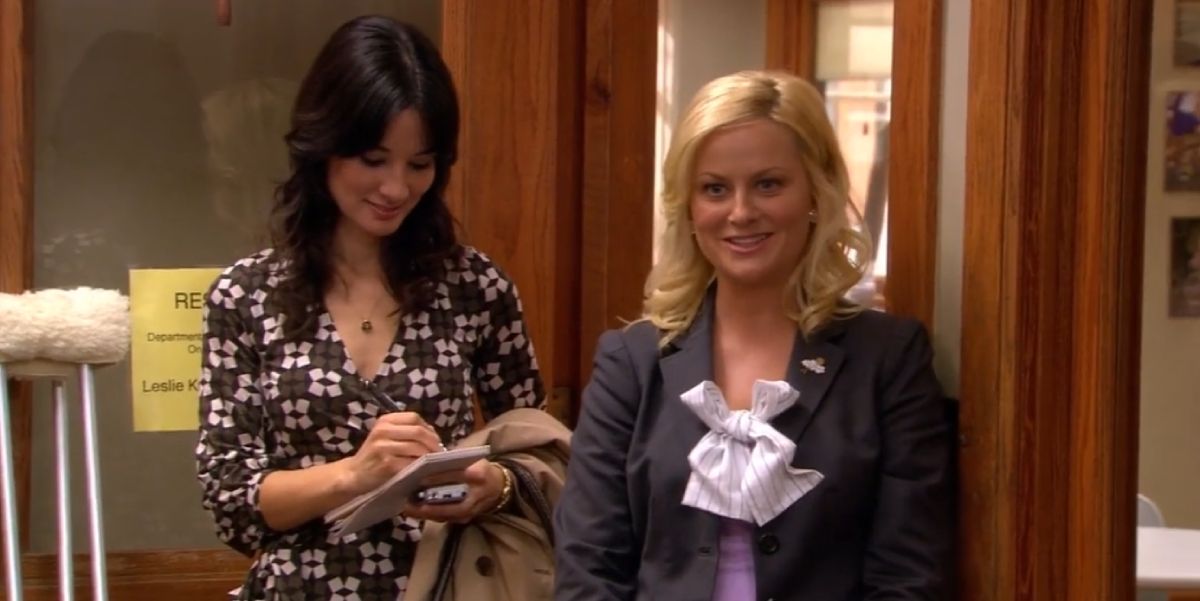 Shauna Malwae-Tweep and Leslie Knope in Parks and Recreation