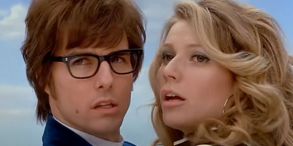 Movies Goldmember Tom Cruise As Austin Powers With Gwyneth Paltrow