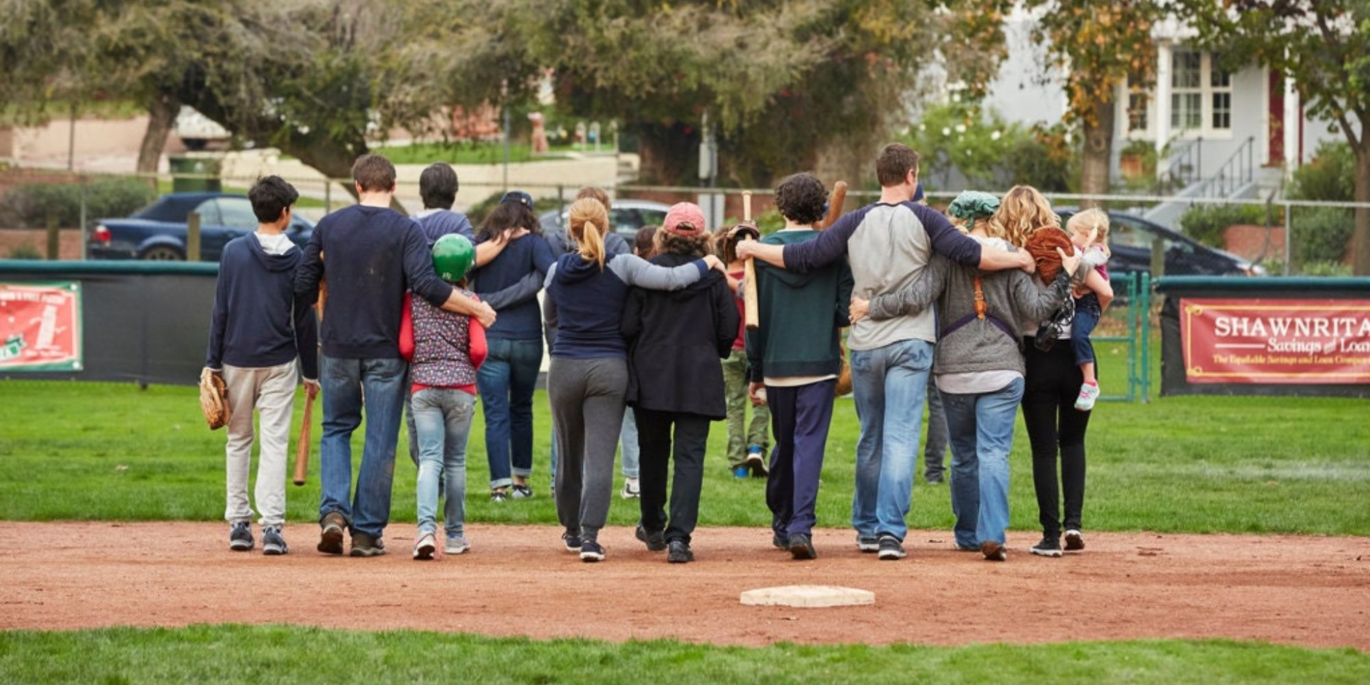 The family baseball game in the parenthood finale