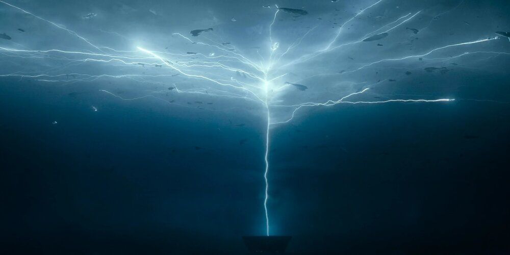 Palpatine uses Force Lightning to assault the Resistance fleet at Exegol in The Rise of Skywalker