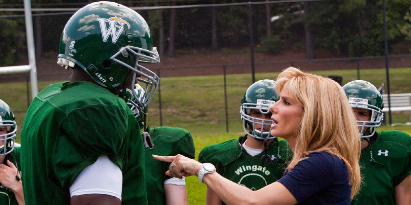 Leigh Anne Tuohy pointing her finger into Michael Ohor's chest in The Blind Side