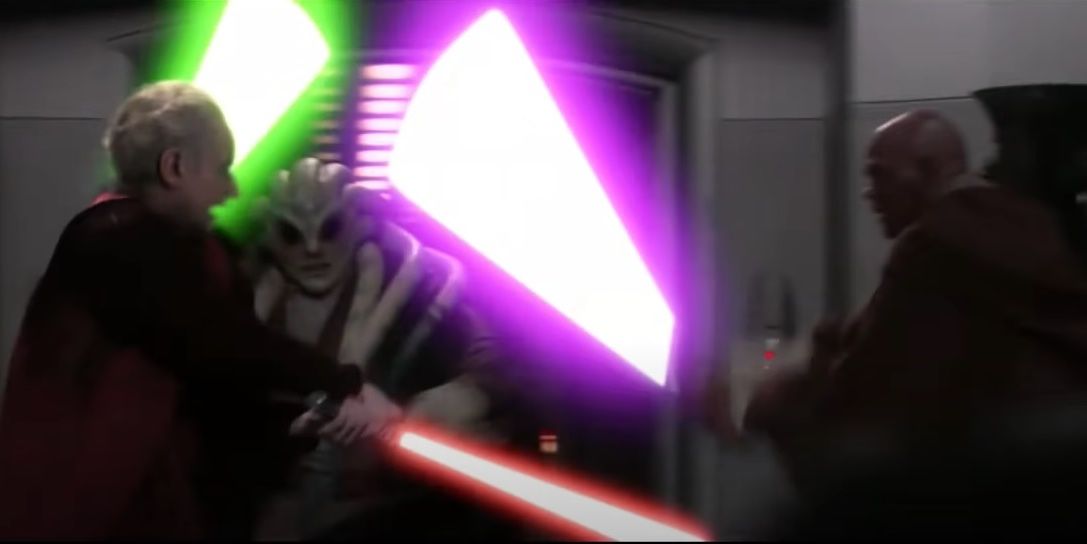 Star Wars Palpatine fighting Mace Windu in a lightsaber battle