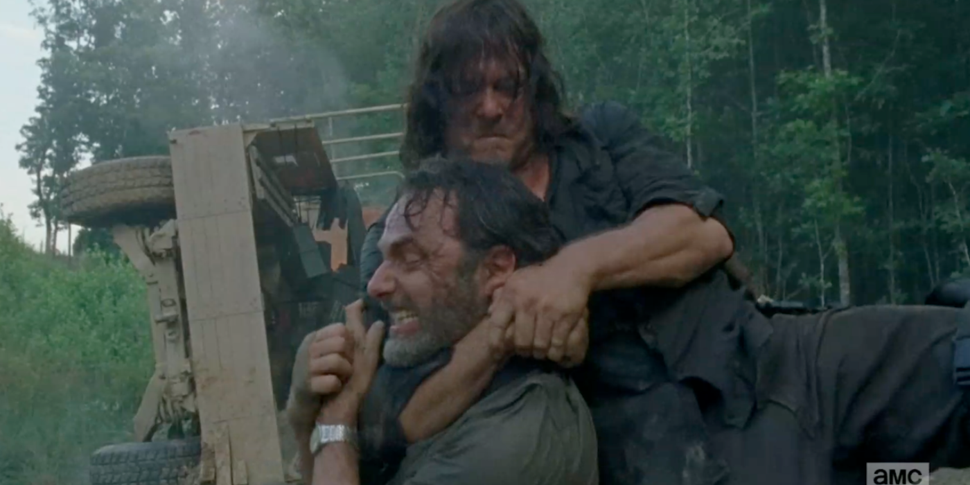 rick and daryl fight chokehold in the walking dead