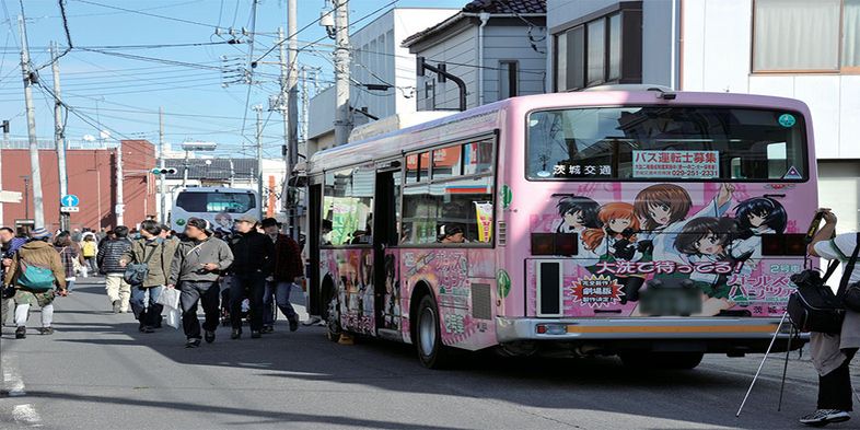 girls und panzer bus in oarai