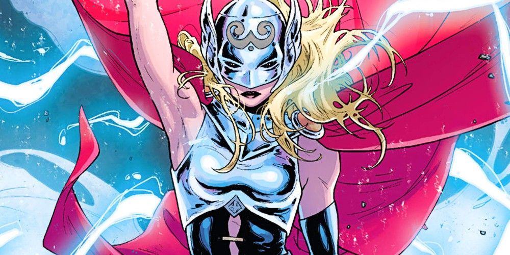 Jane Foster's Mighty Thor Holds Mjolnir