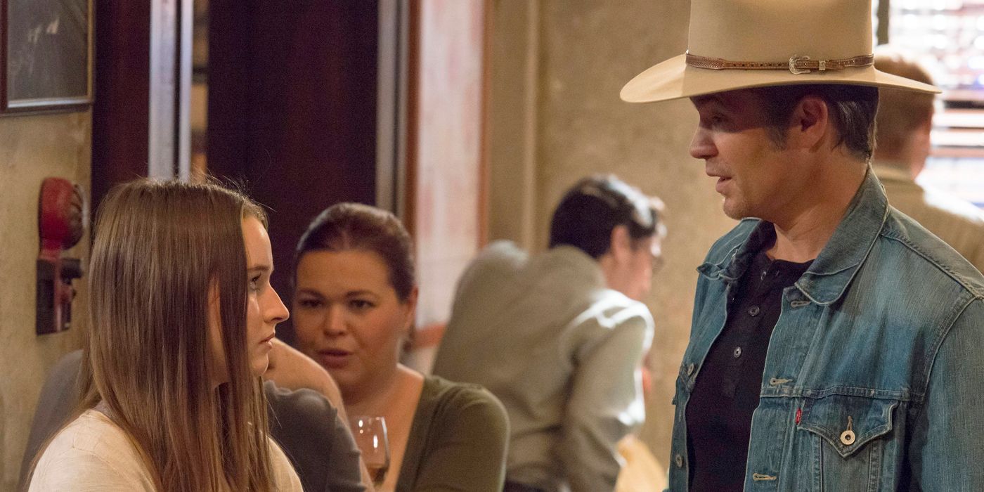 TV Kaitlyn Dever as Loretta and Timothy Olyphant as Raylan in Justified