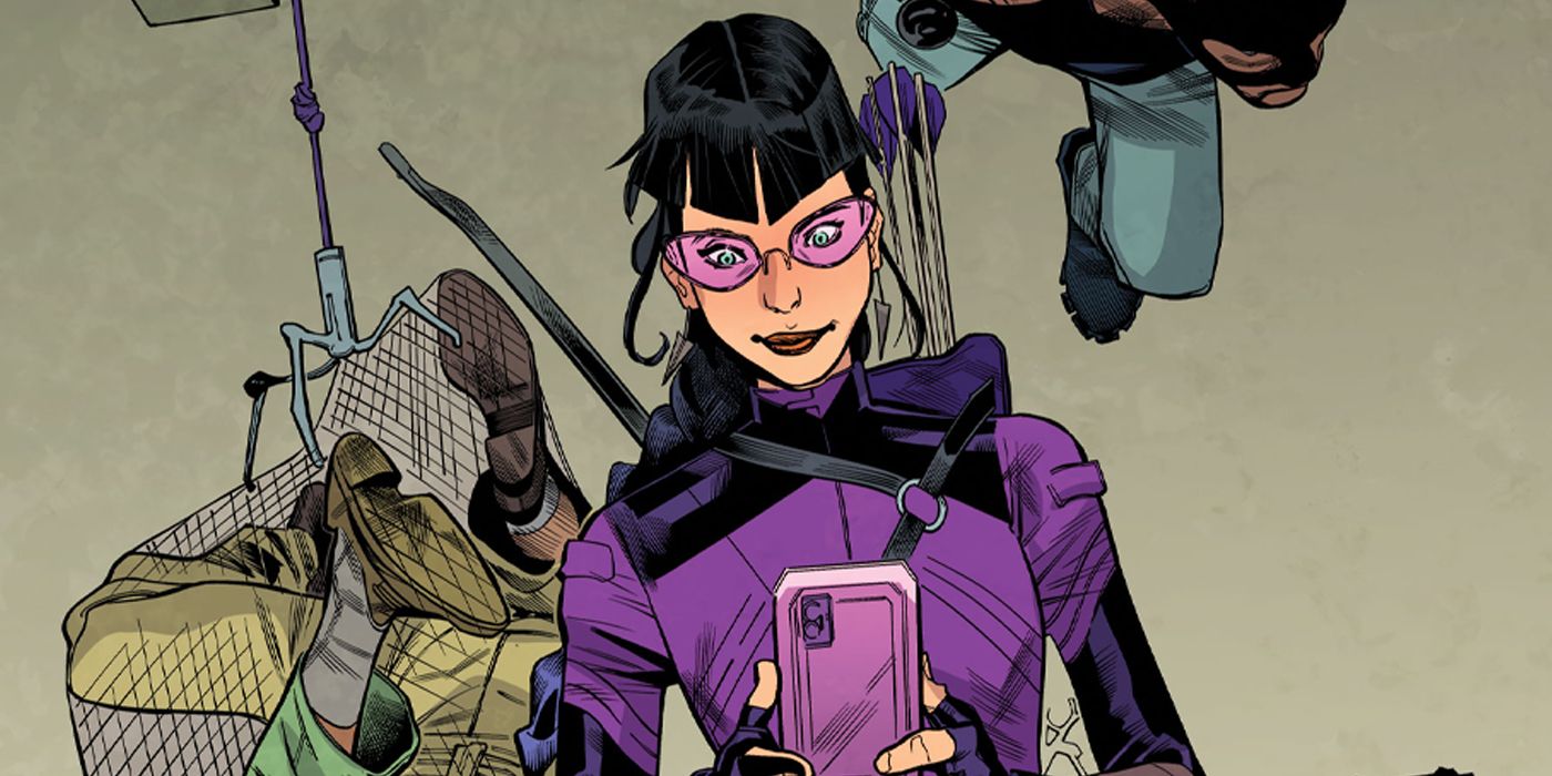 Kate Bishop looks at her phone after having taken care of some criminals.