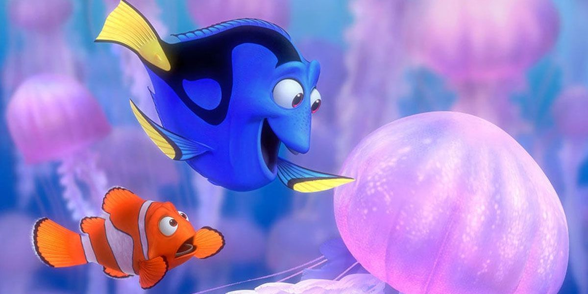 Marlin panics as Dory touches a jellyfish