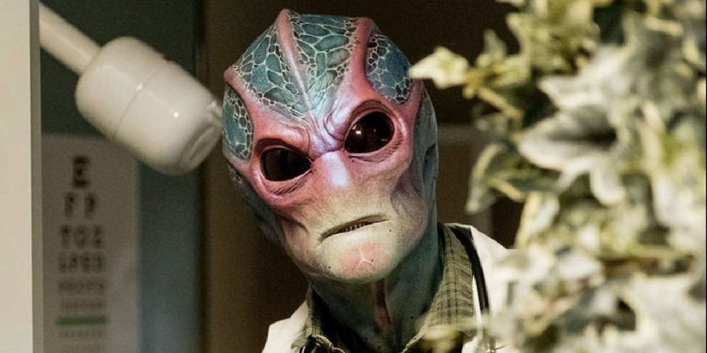 Alan Tudyk as Harry the alien is Syfy's Resident Alien