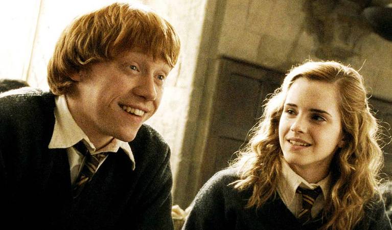 Ron And Hermione S Kiss In The Harry Potter Books Is Better Than The Movies Ron And Hermione S Kiss In The Harry Potter Books Is Better Than The Movies