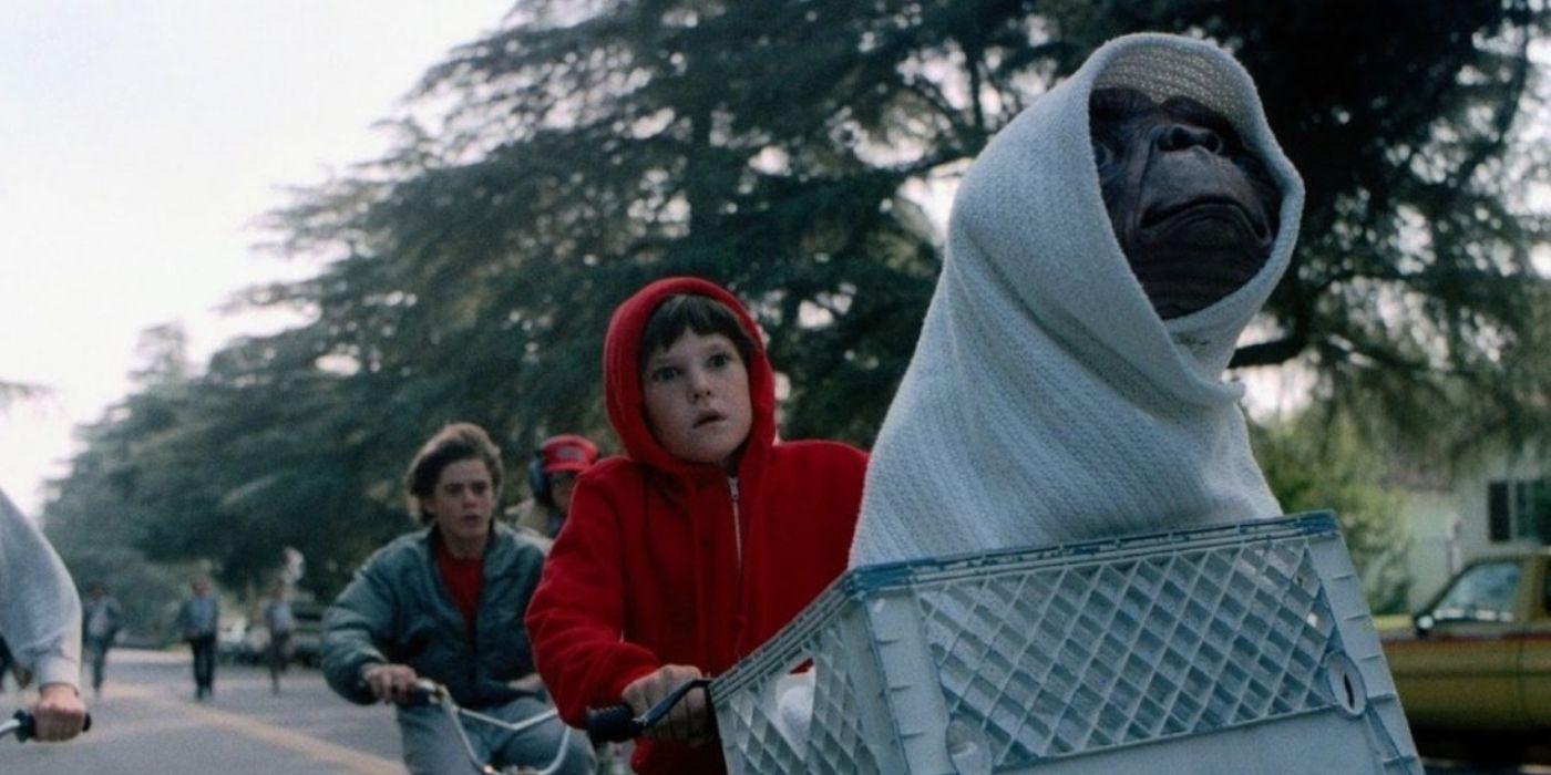 ET's bike chase in ET Movie