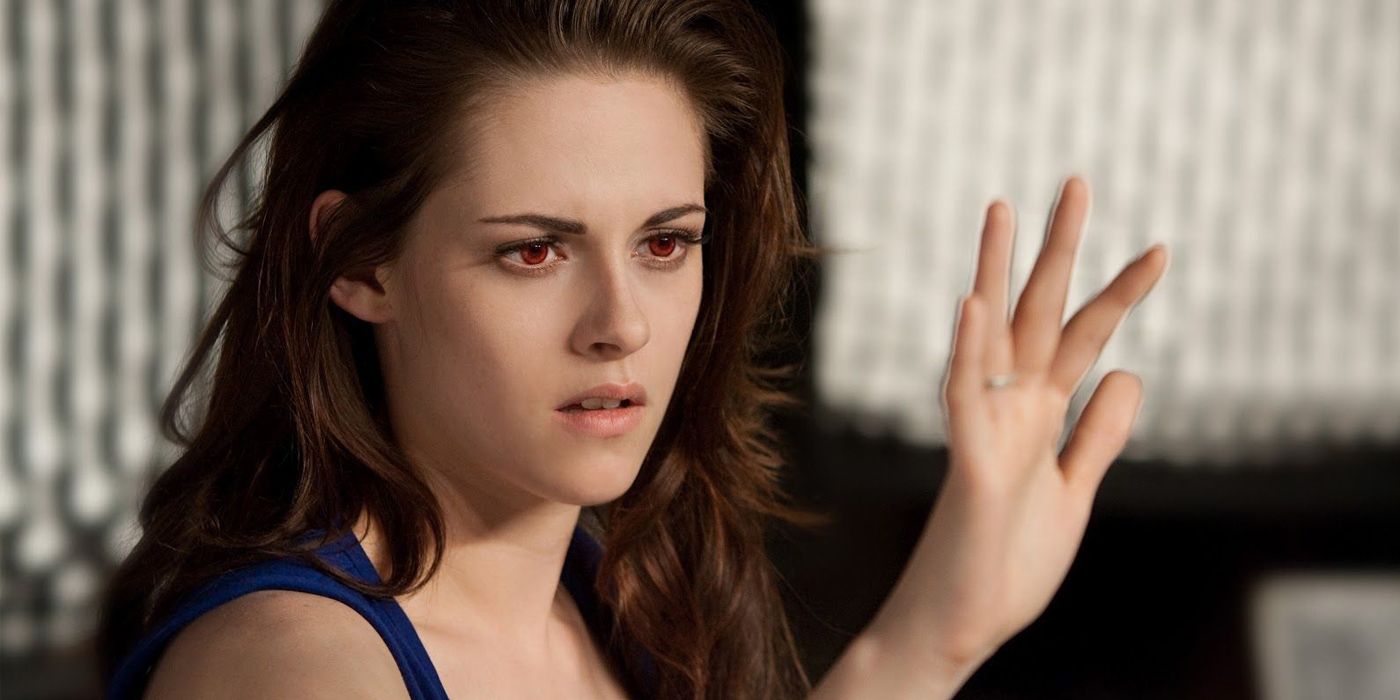 Bella Swan becomes a vampire in Twilight Breaking Dawn