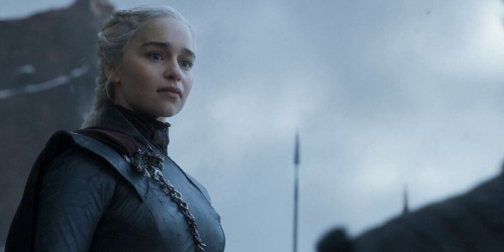Daenerys Targaryen standing in the ruins of King's Landing Game of Thrones