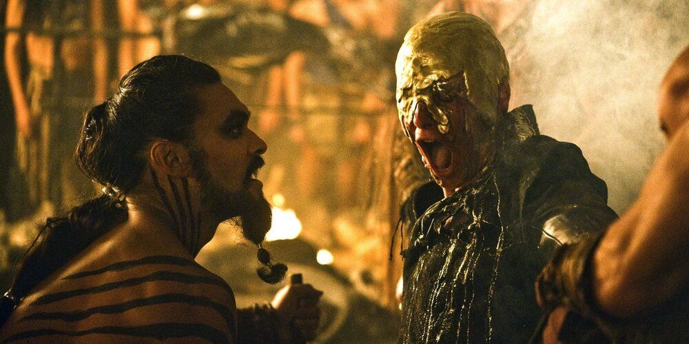 Drogo kills Viserys with molten gold in Game of Thrones