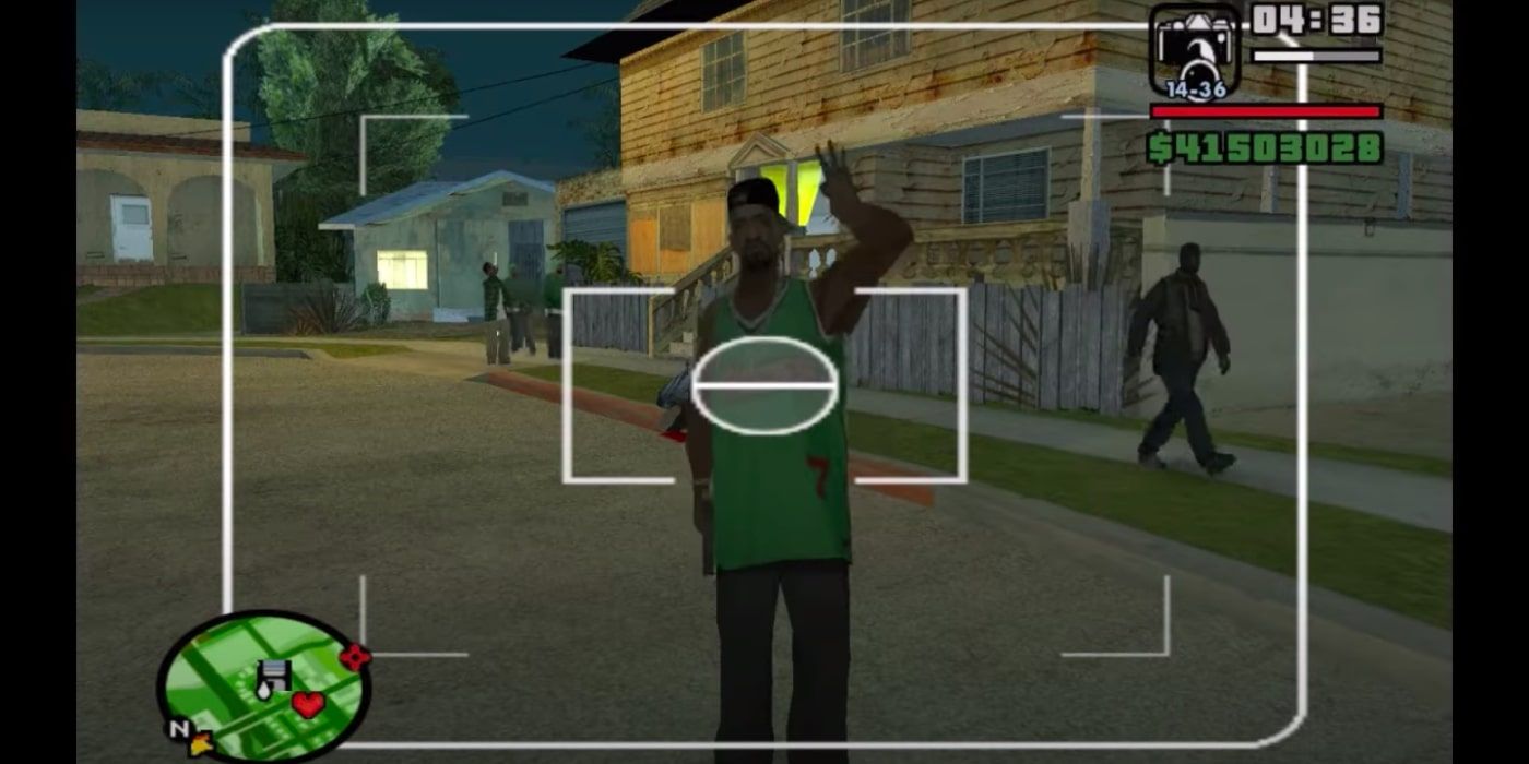Taking a photo of Grove Street in GTA: San Andreas
