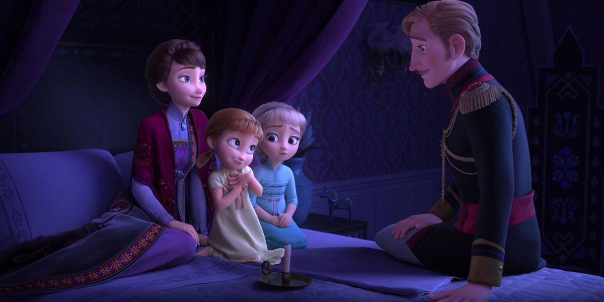 Elsa and Anna with their parents