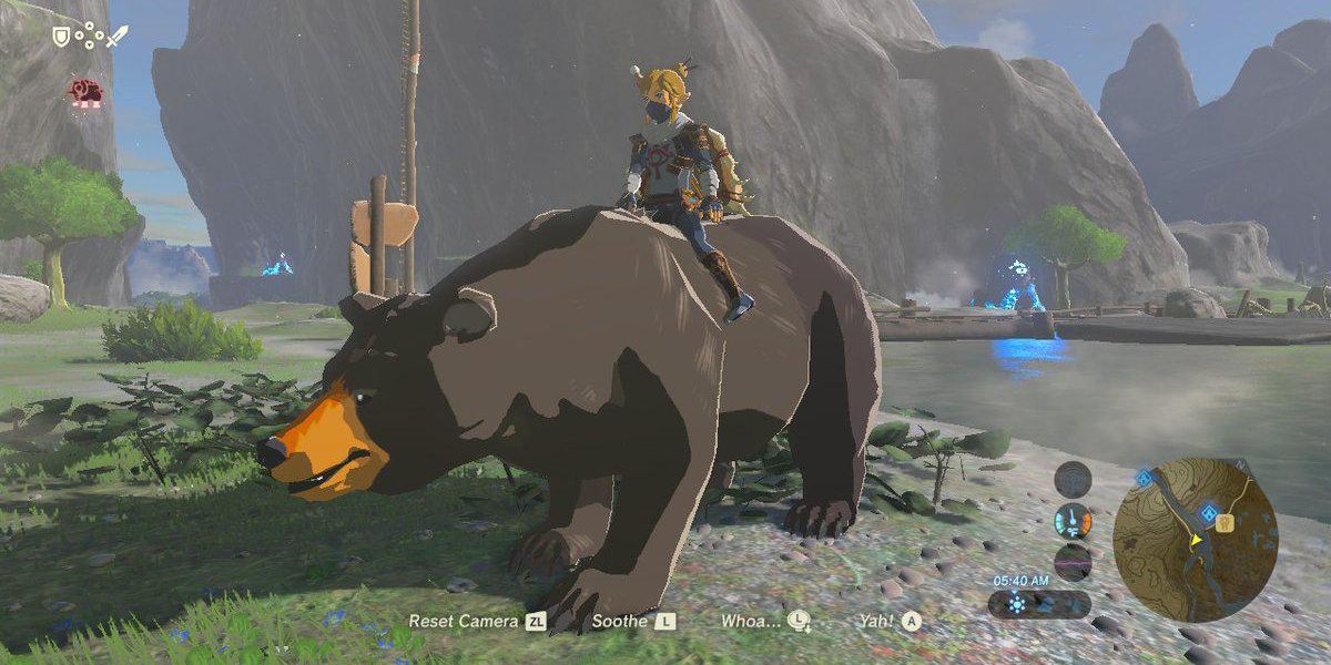 Link montando um urso em Breath of the Wild