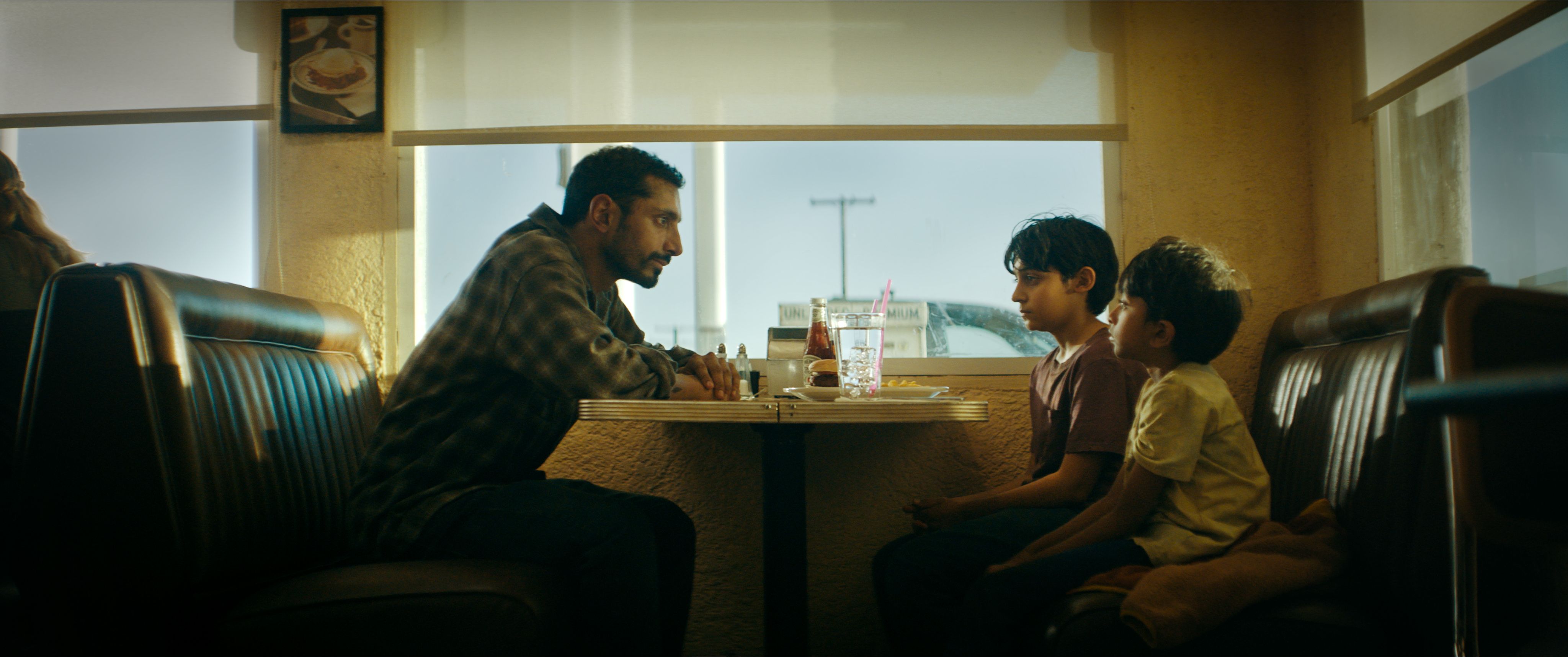 Riz Ahmed's Encounter Movie Review