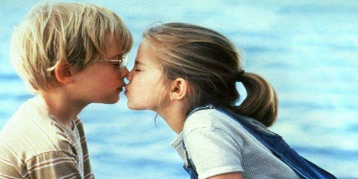 Macaulay Culkin first kiss in My Girl